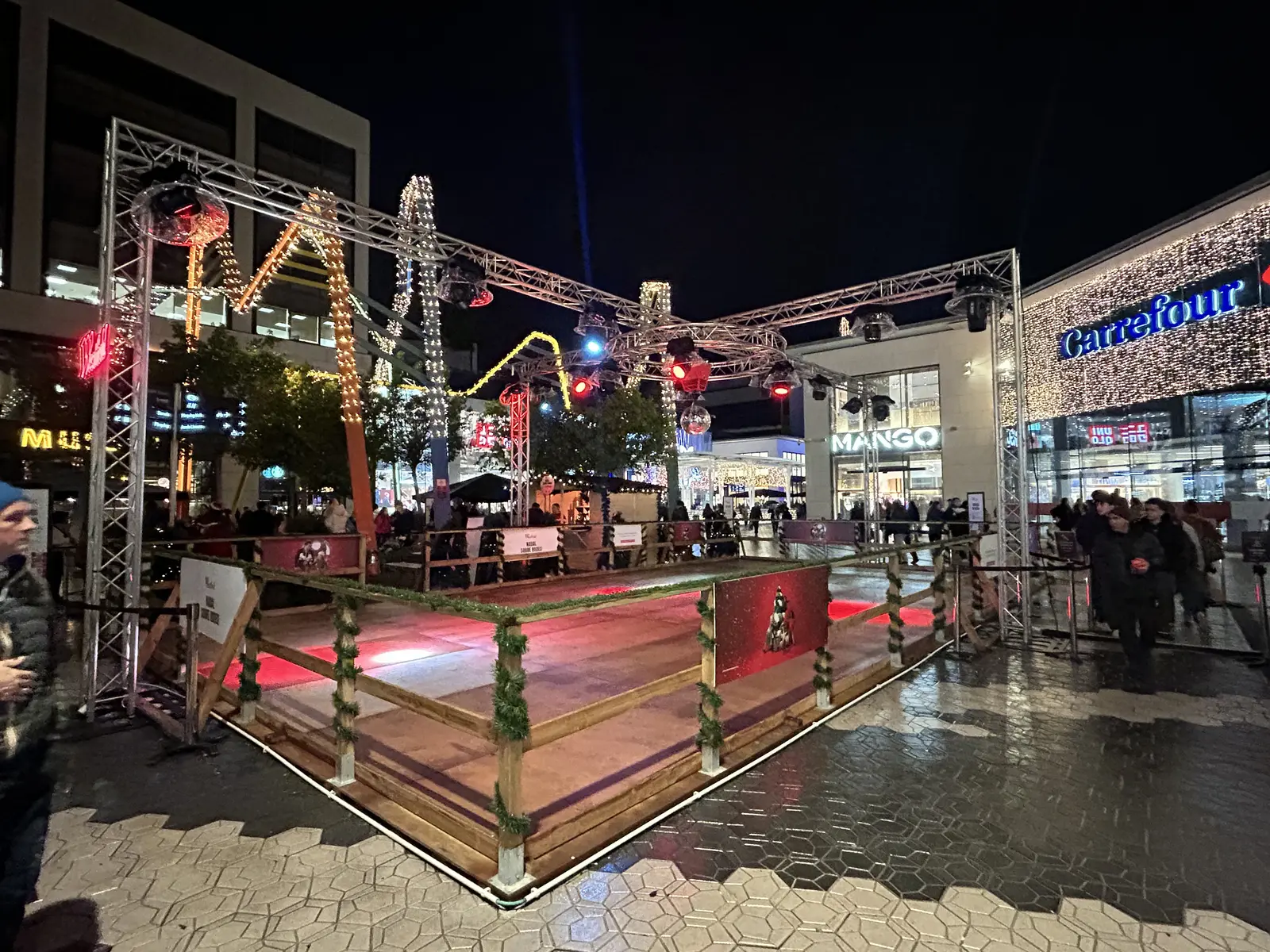 Producción de un evento para Agencia Queens en el centro comercial Westfield Glòries